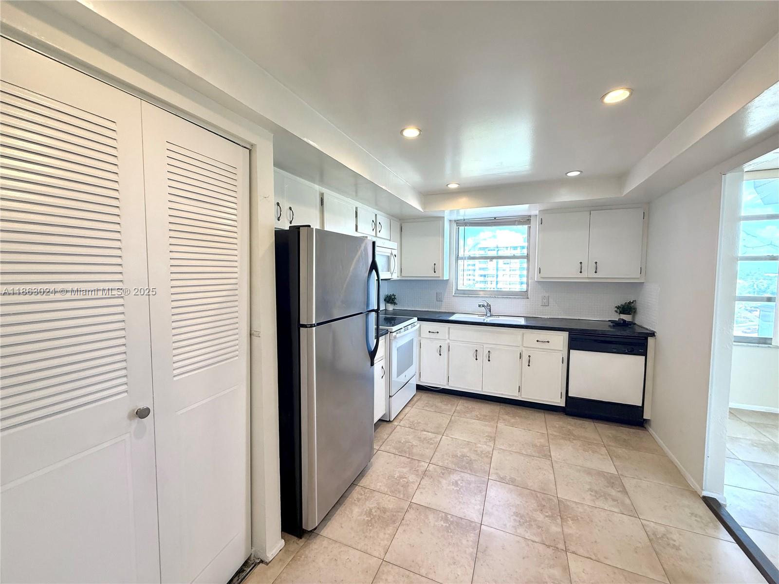 1351 NE Miami Gardens Dr 626E