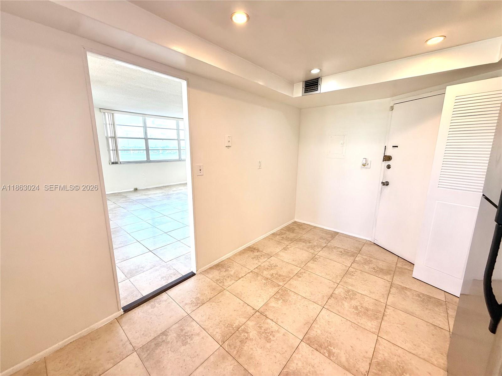 BUCKLEY TOWERS CONDO - EA - Residential