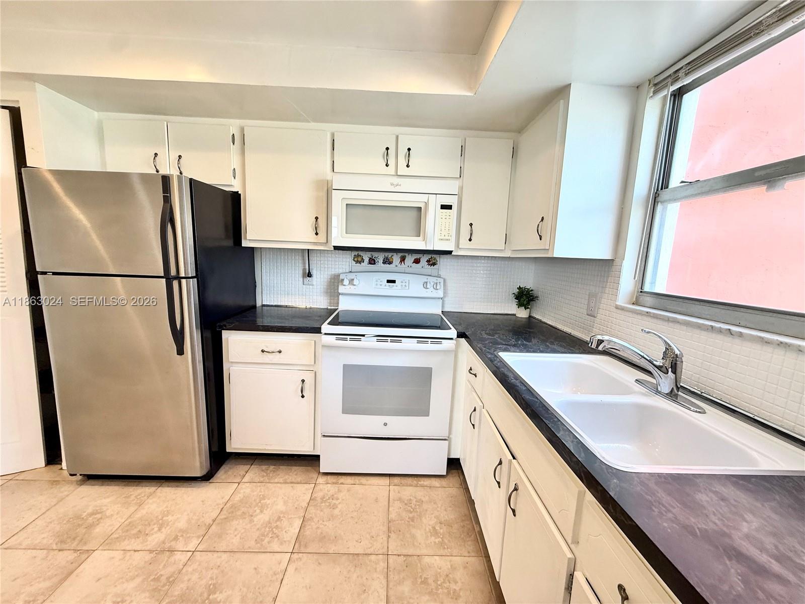 BUCKLEY TOWERS CONDO - EA - Residential