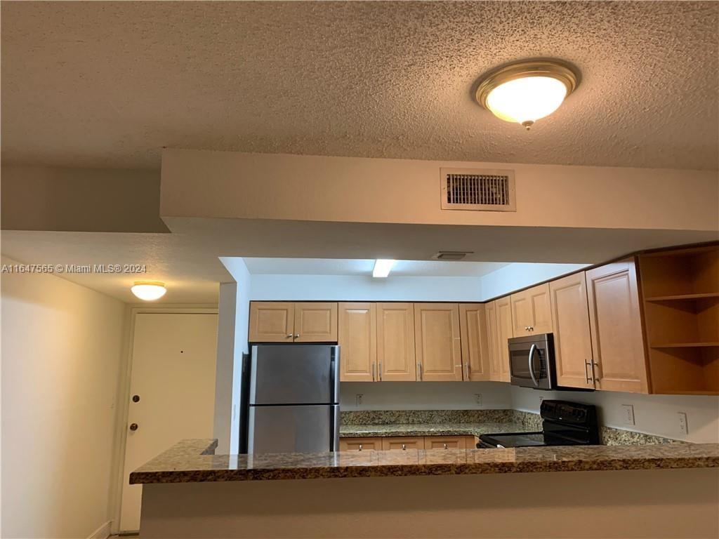 DORAL GARDENS II CONDO - Residential