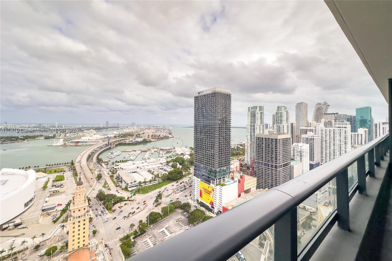 159 Ne 6th St 3615, Miami, Broward County, Florida - 3 Bedrooms  
3 Bathrooms - 