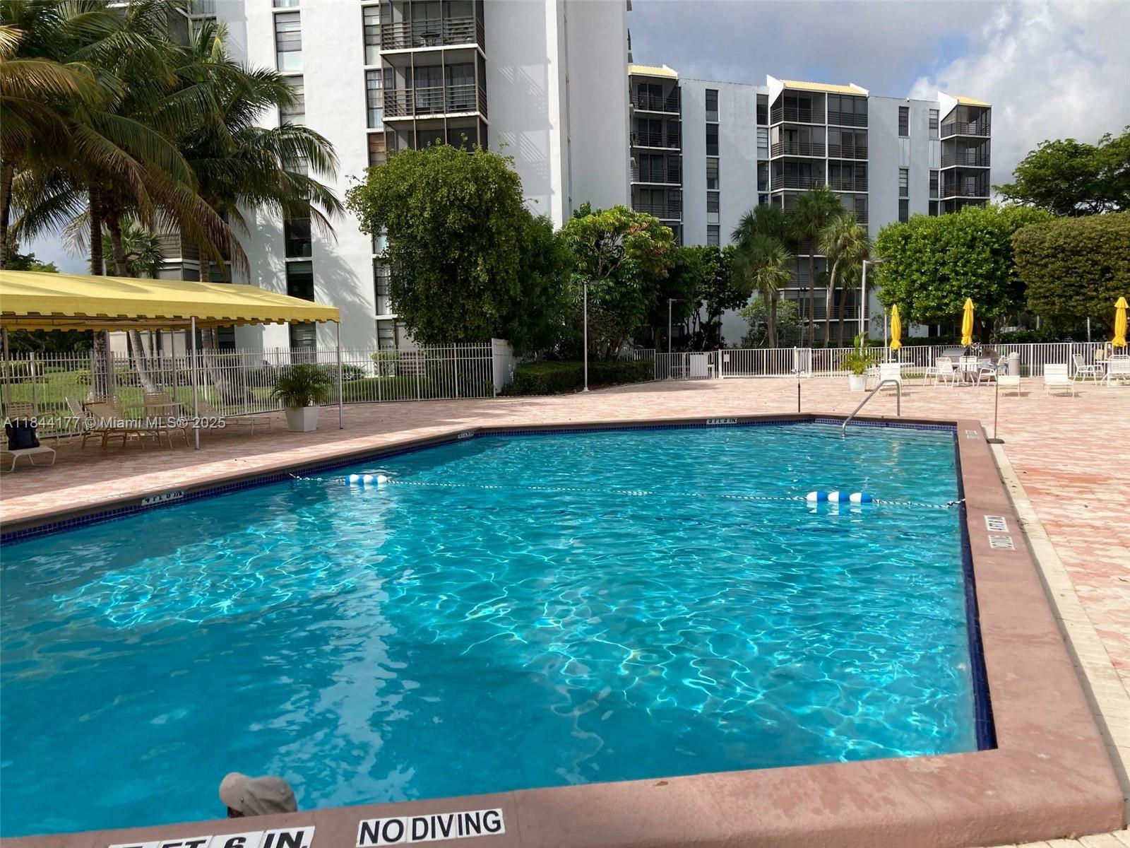 BISCAYA III CONDO - Residential