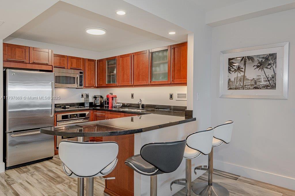 RONEY PALACE CONDO - Residential