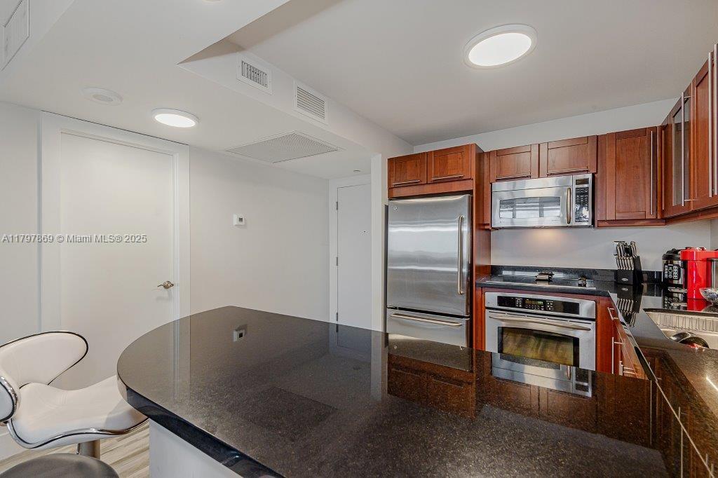 RONEY PALACE CONDO - Residential