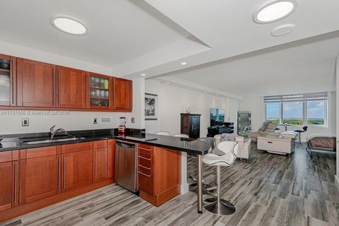 2301 Collins Ave 1532 Miami Beach FL 33139