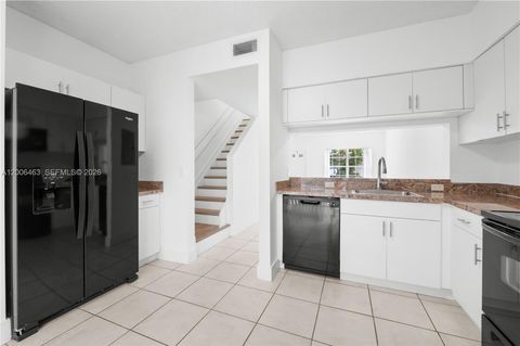 Tiny photo for 40 Simonton Cir #40, Weston, FL 33326 (MLS # A12006463)