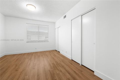 Tiny photo for 40 Simonton Cir #40, Weston, FL 33326 (MLS # A12006463)