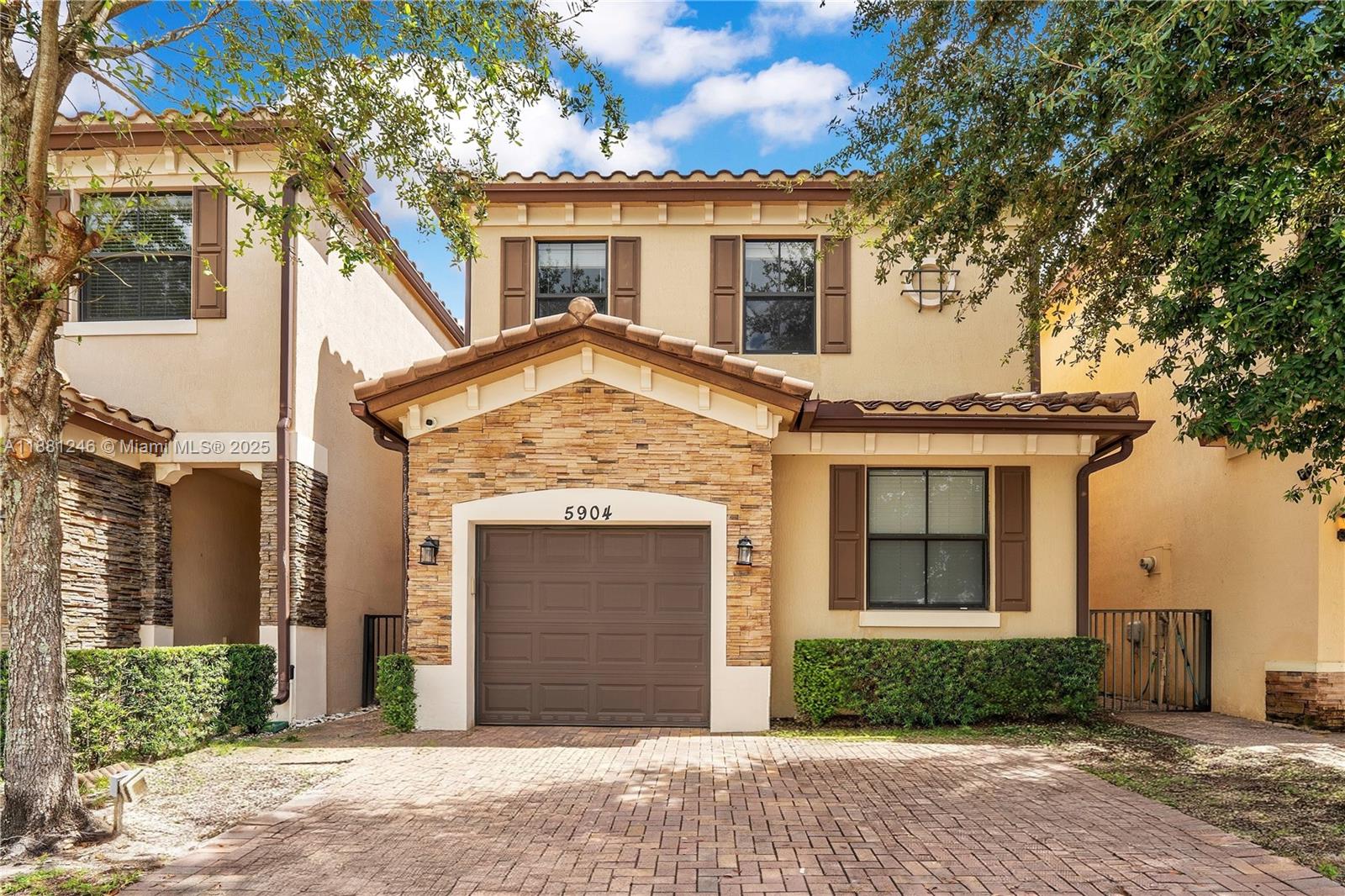 SABAL PALM BY PRESTIGE - Residential