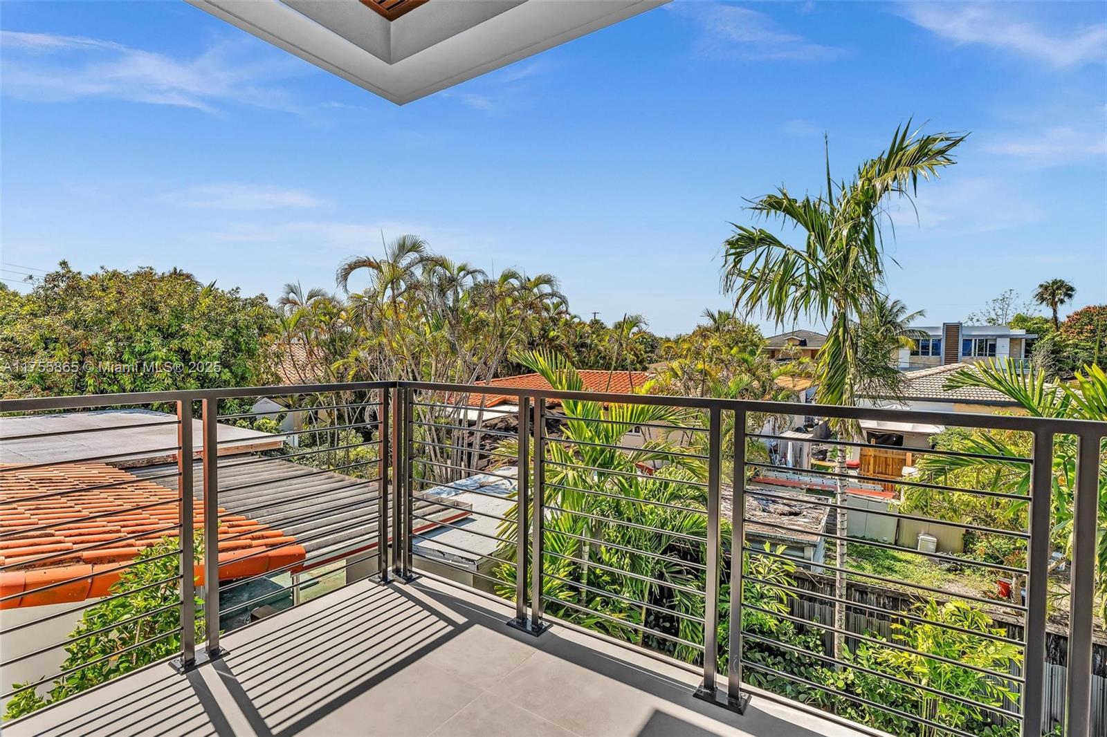 SILVER BLUFF GARDENS - Residential