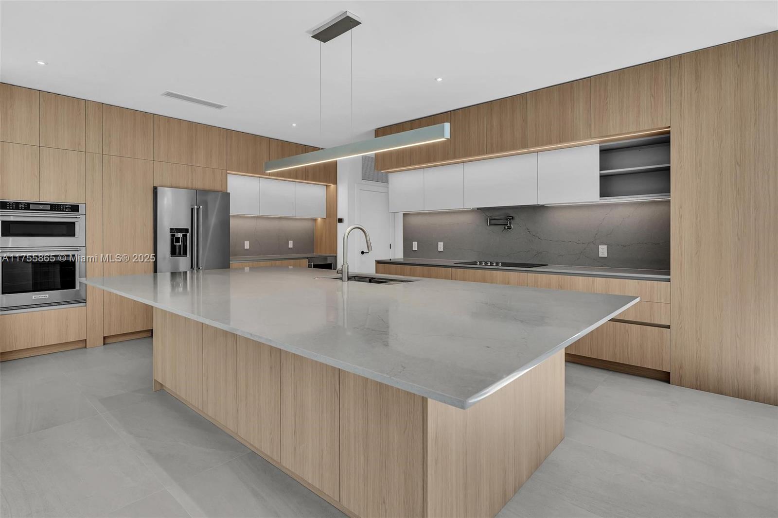 SILVER BLUFF GARDENS - Residential