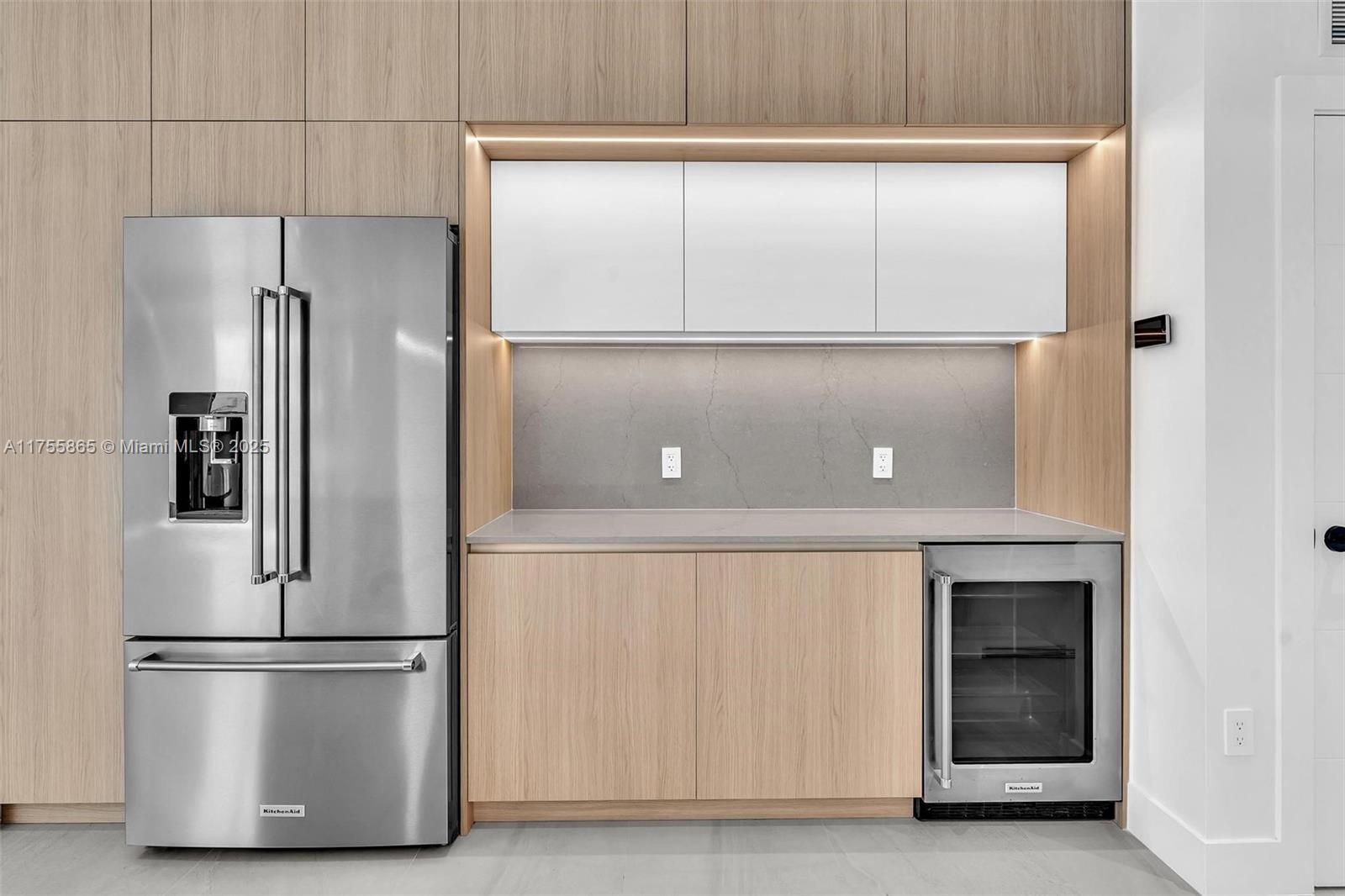 SILVER BLUFF GARDENS - Residential