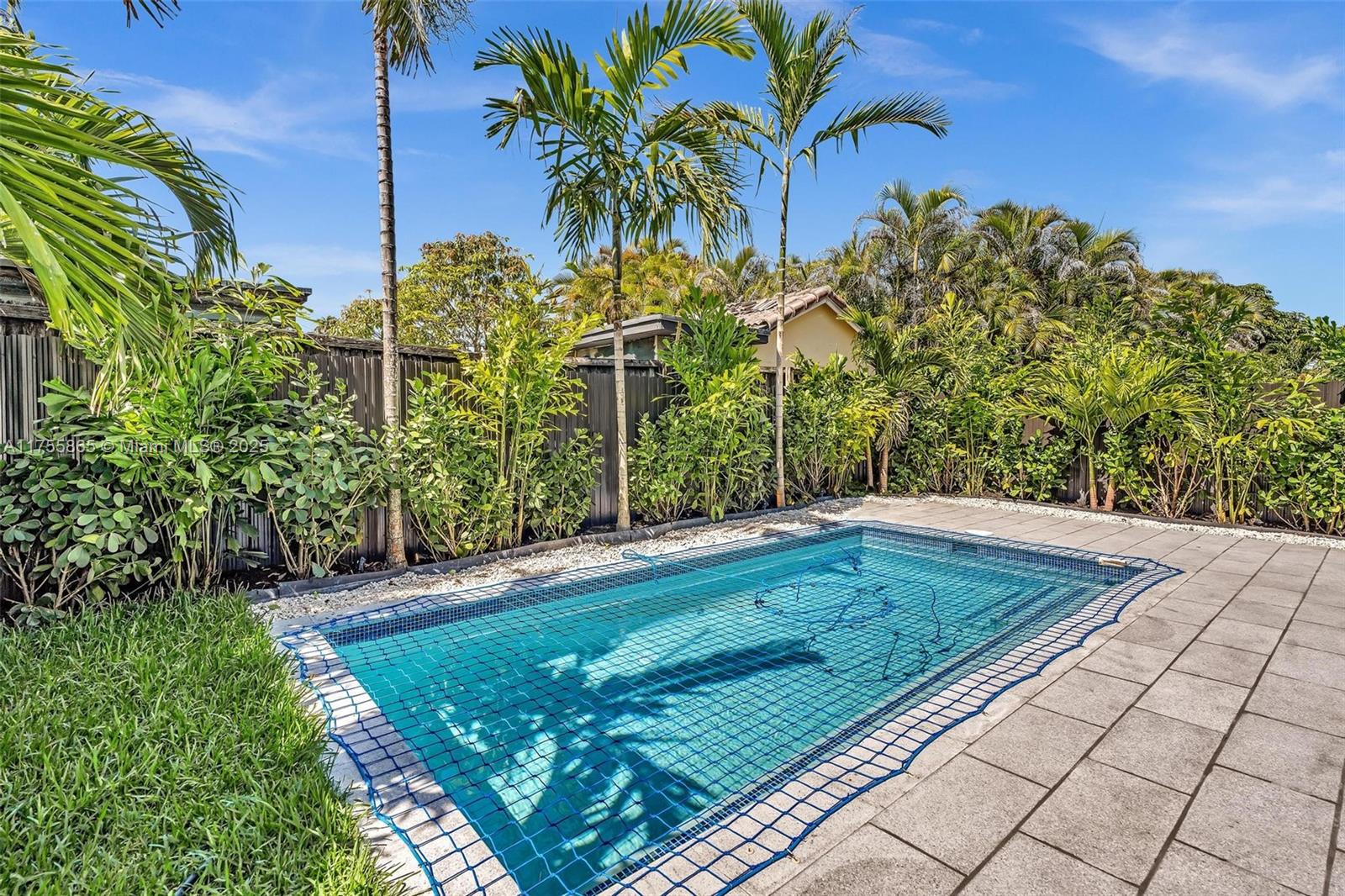 SILVER BLUFF GARDENS - Residential