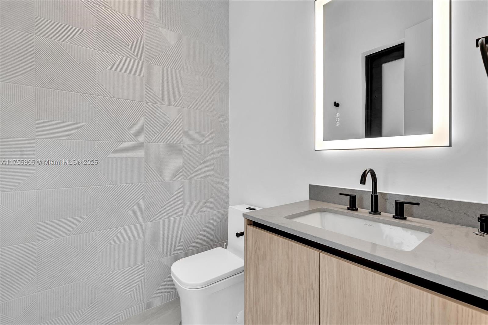 SILVER BLUFF GARDENS - Residential