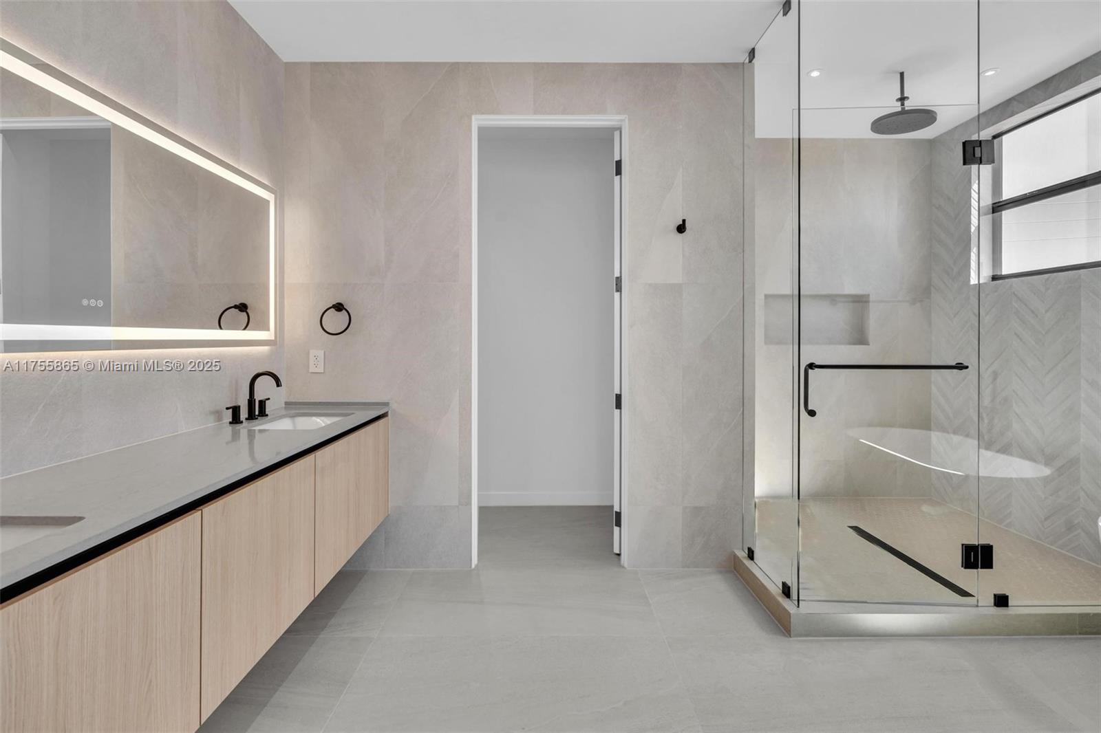 SILVER BLUFF GARDENS - Residential