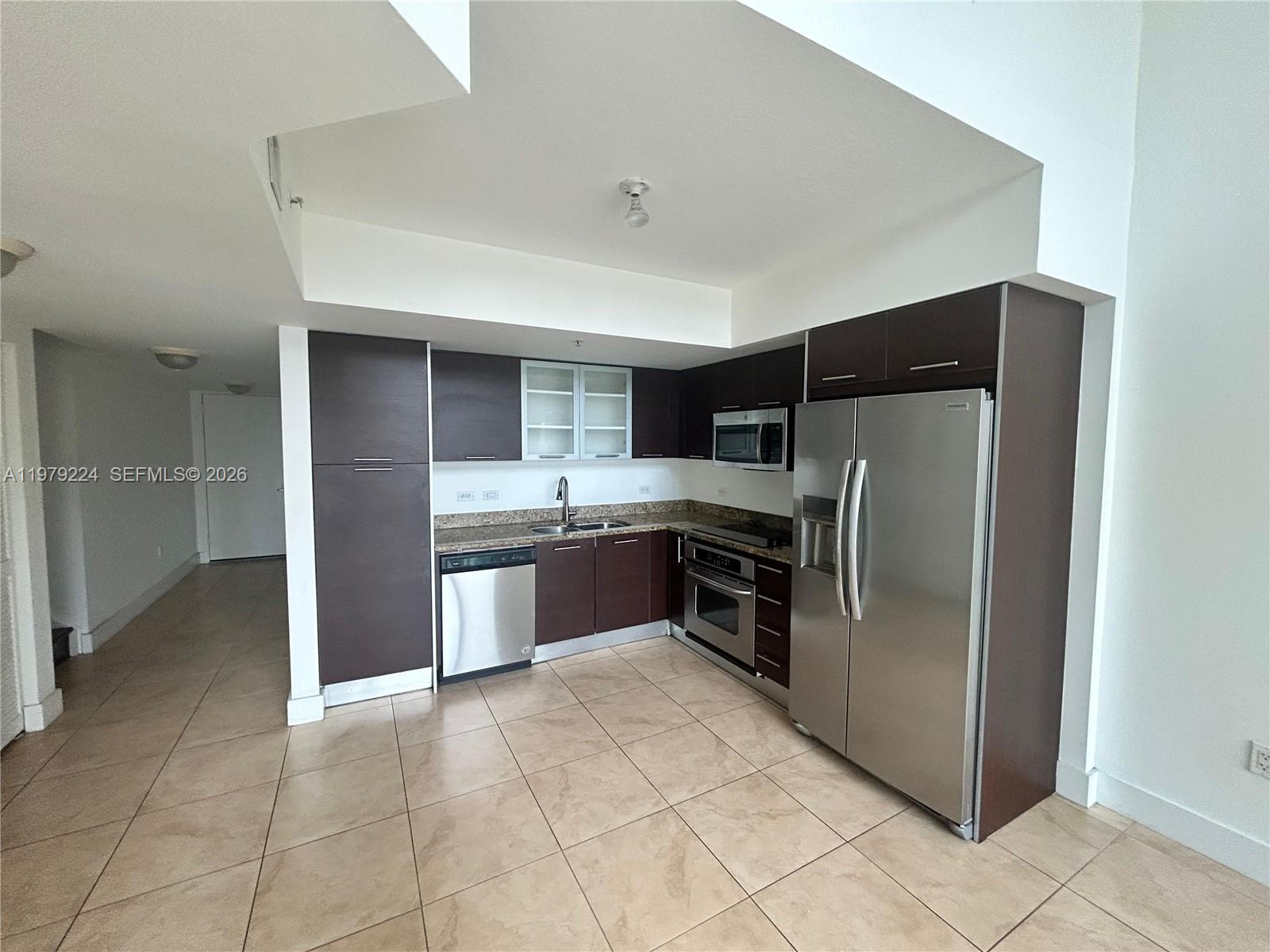 BRICKELL ON THE RIVER S T - Residential