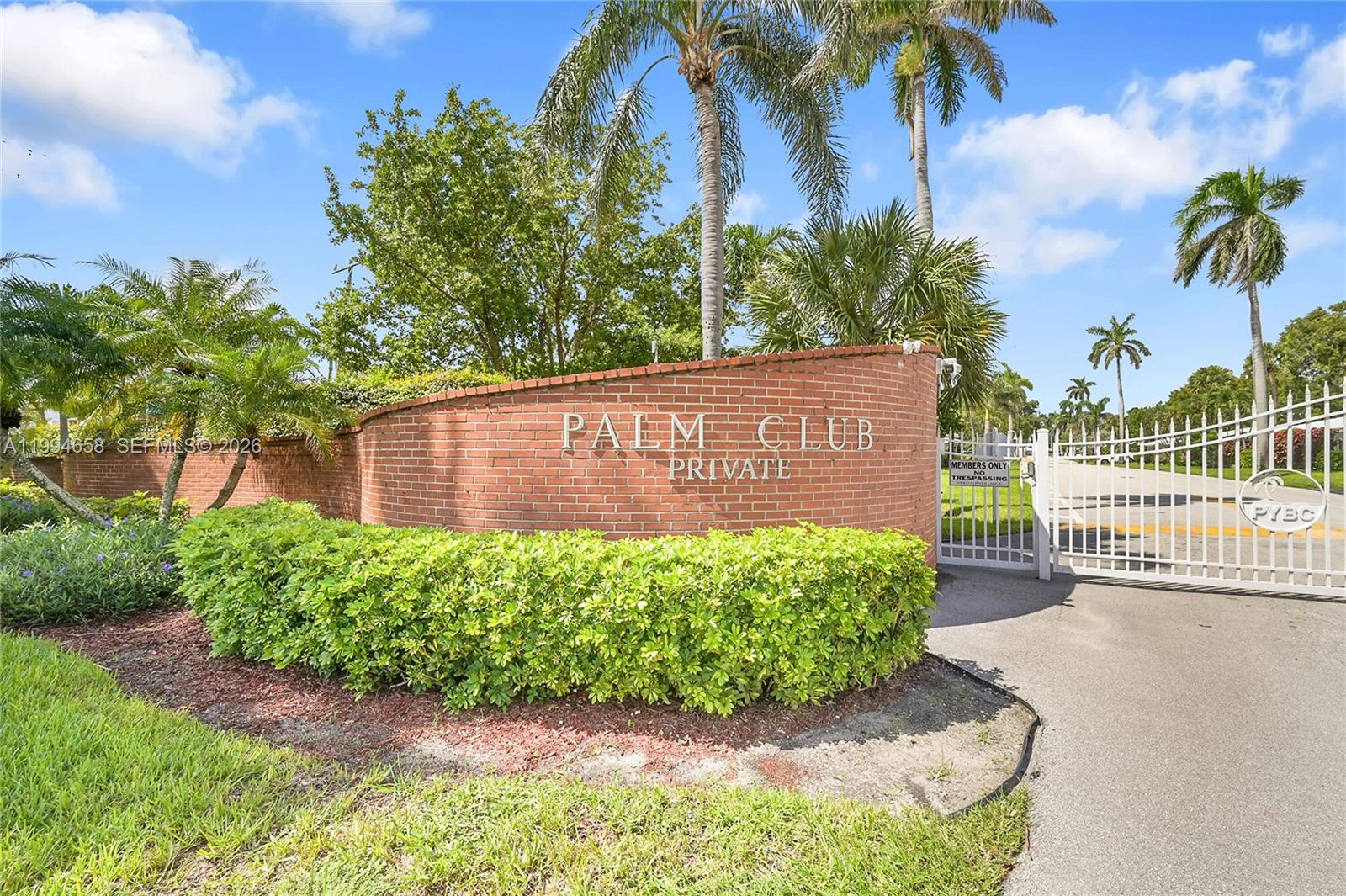 PALM CLUB CO-OP - Residential
