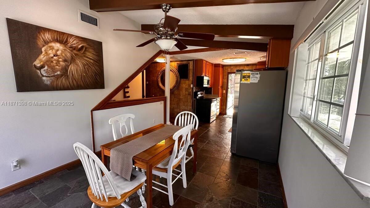 RAINBOW LAKES ESTATES SEC - Residential Lease