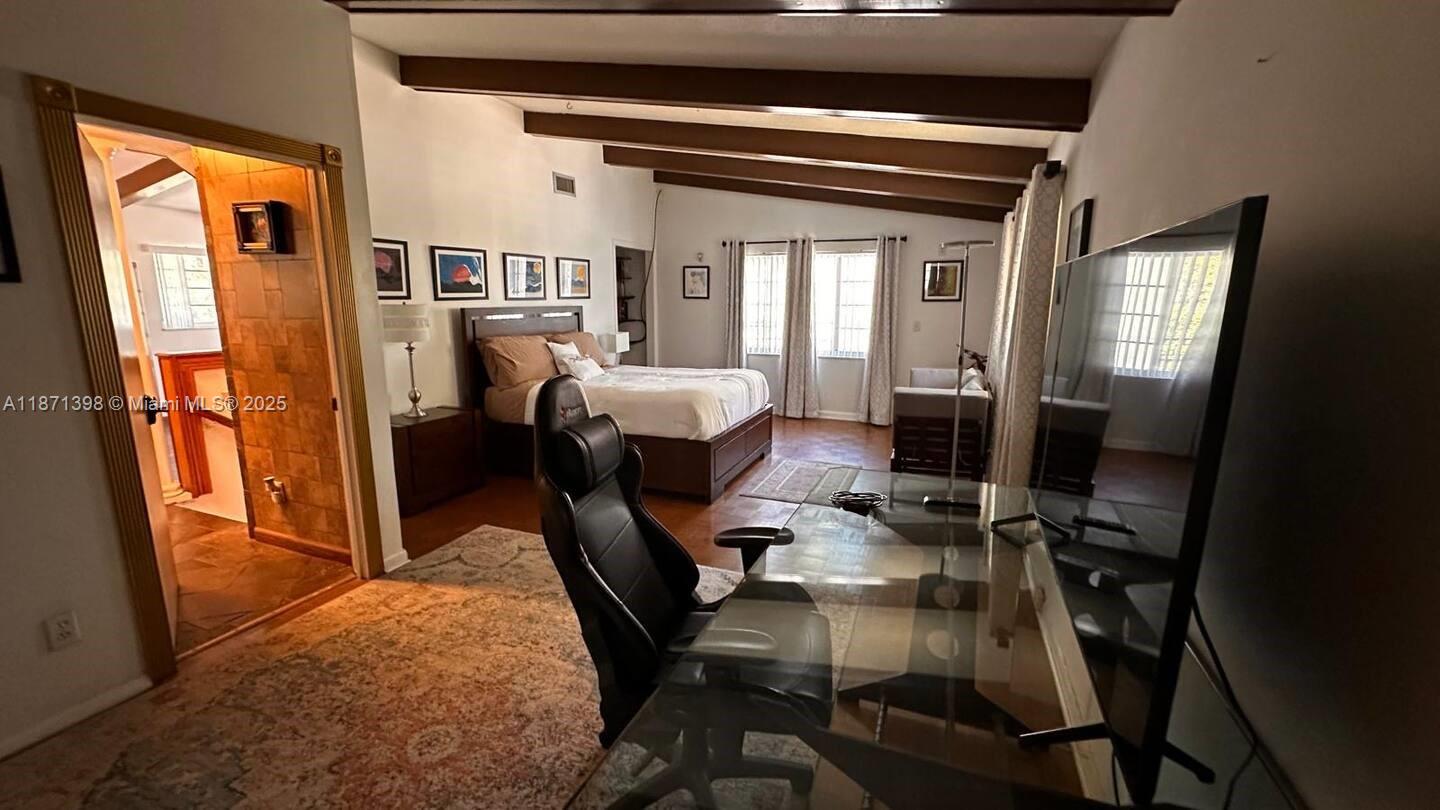 RAINBOW LAKES ESTATES SEC - Residential Lease