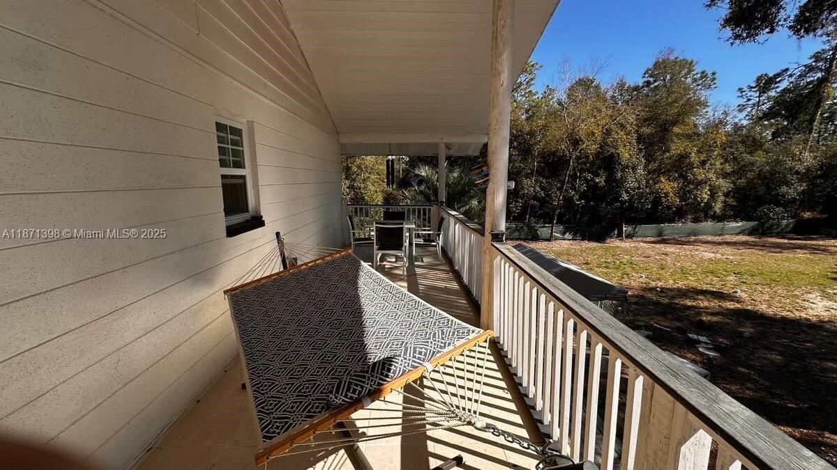 RAINBOW LAKES ESTATES SEC - Residential Lease