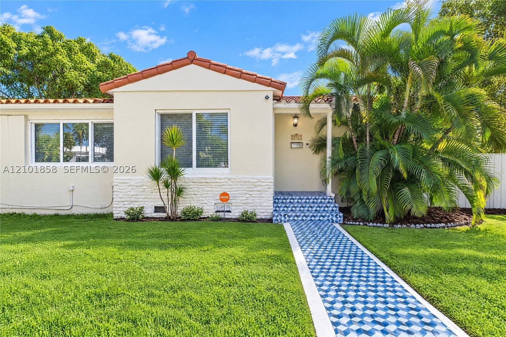 2727 Calusa St, Miami FL 33133