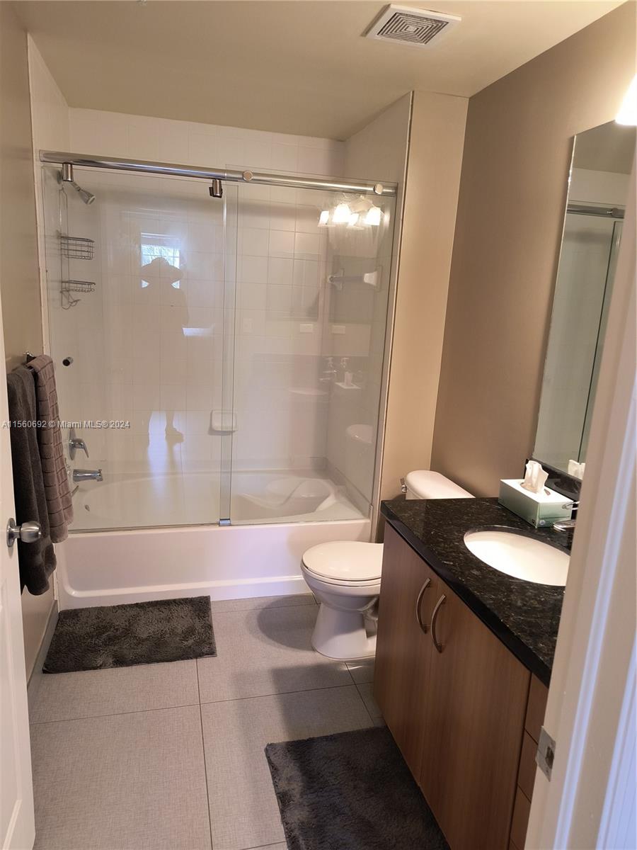 PINEAPPLE GROVE VILLAGE C - Residential Lease