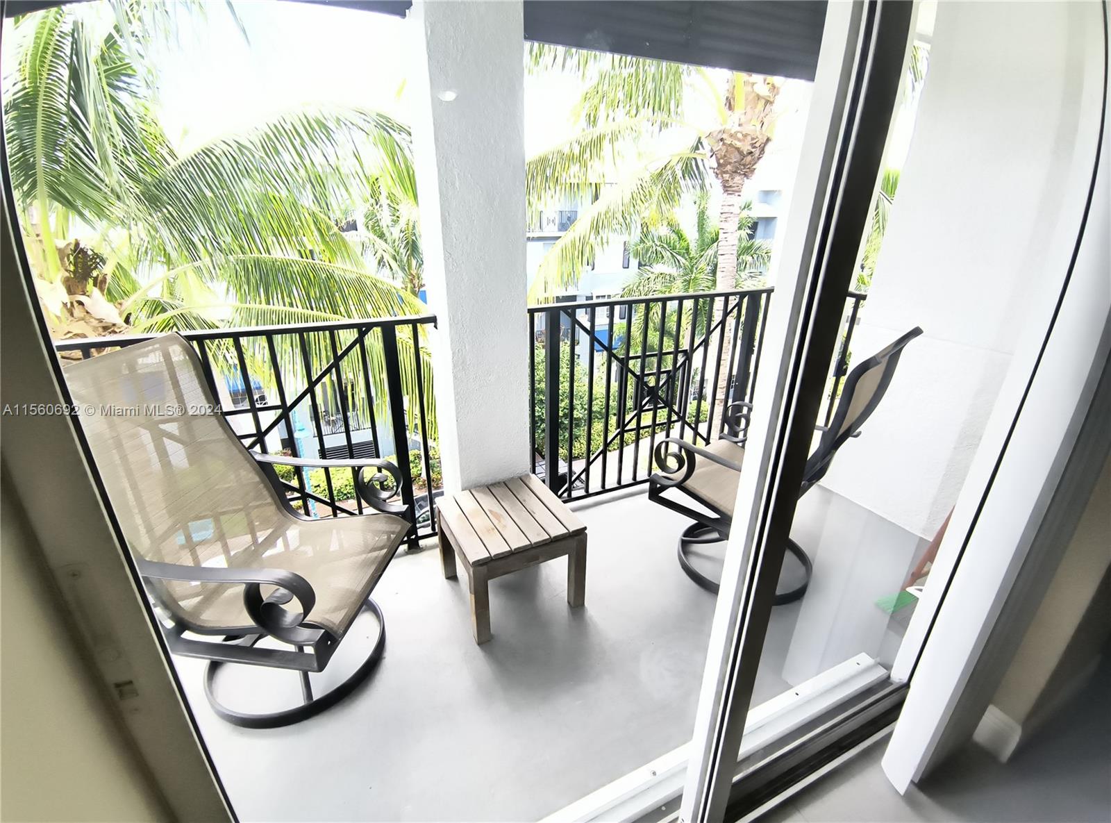 PINEAPPLE GROVE VILLAGE C - Residential Lease
