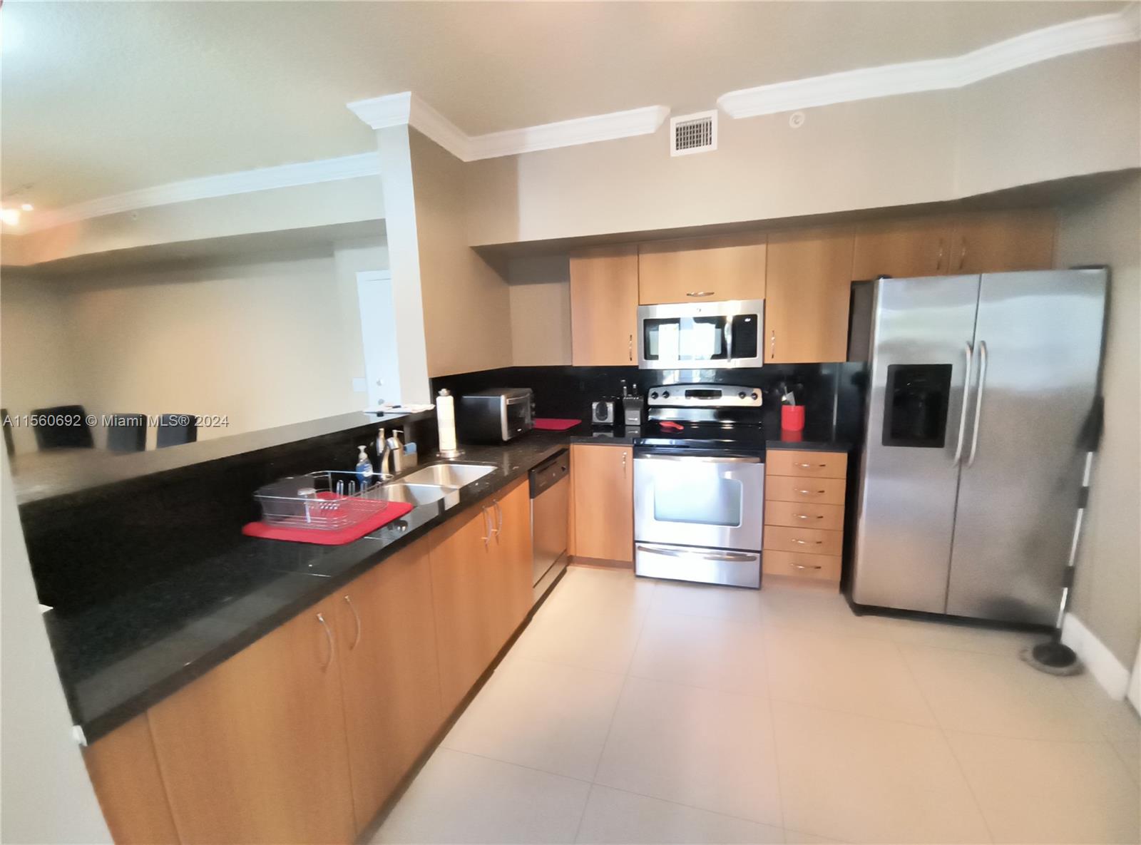 PINEAPPLE GROVE VILLAGE C - Residential Lease