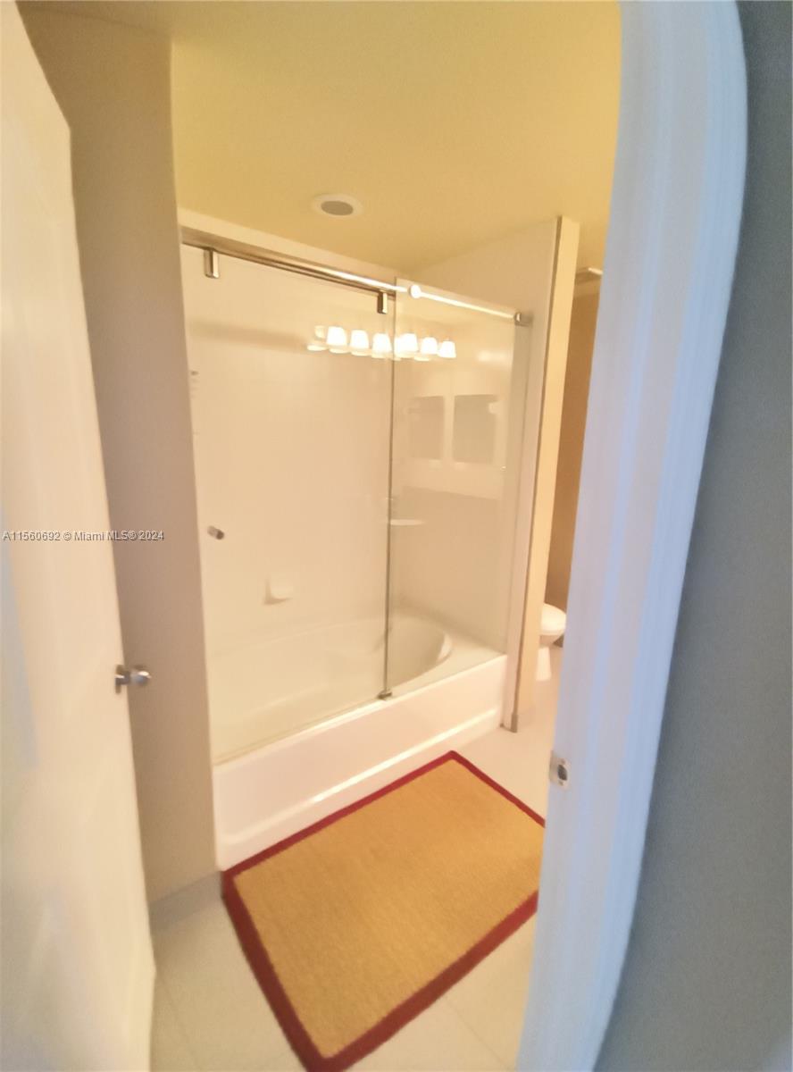 PINEAPPLE GROVE VILLAGE C - Residential Lease
