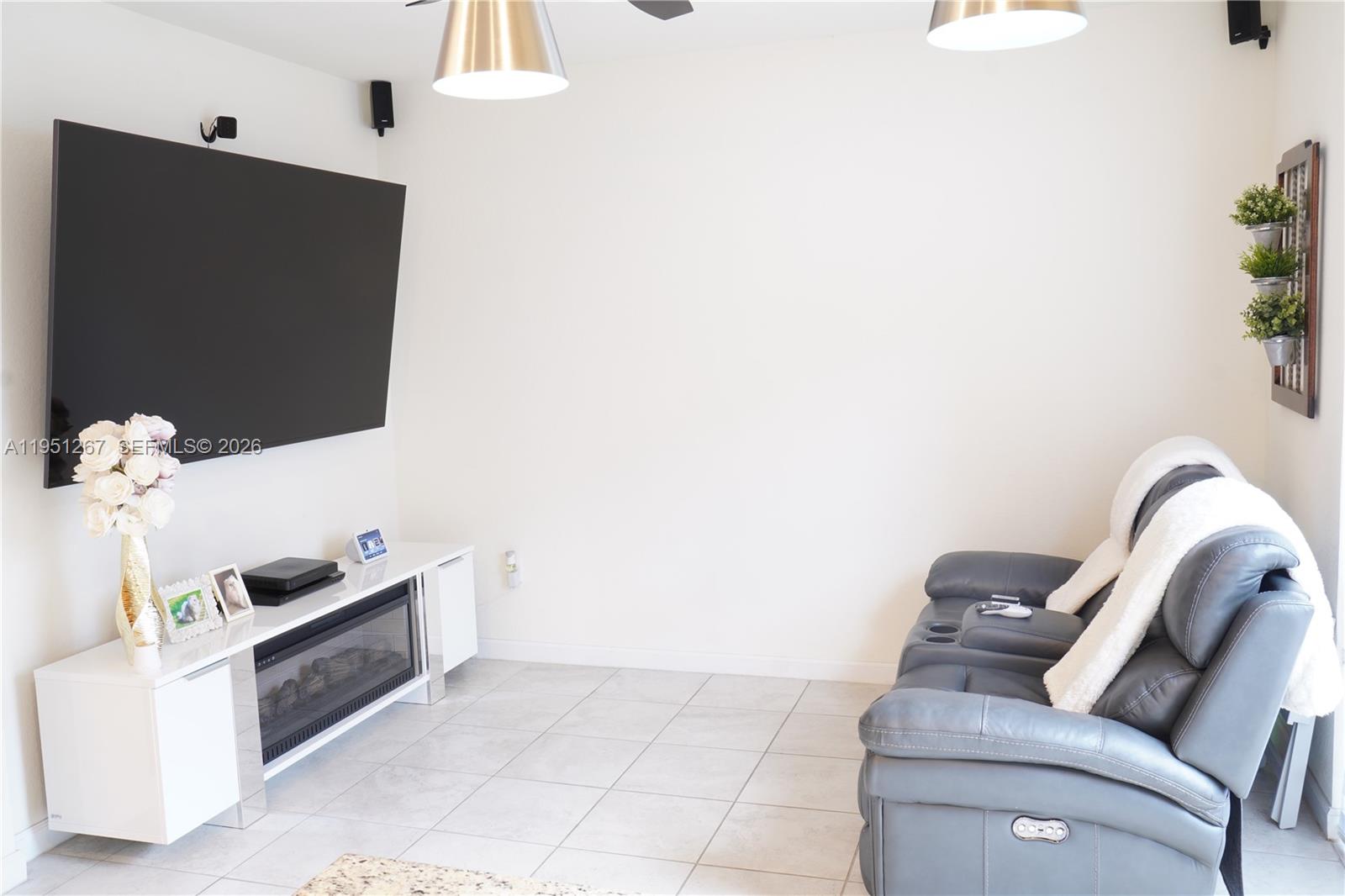 AQUABELLA SECTION ONE - Residential