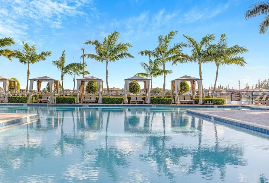 AQUABELLA SECTION ONE - Residential