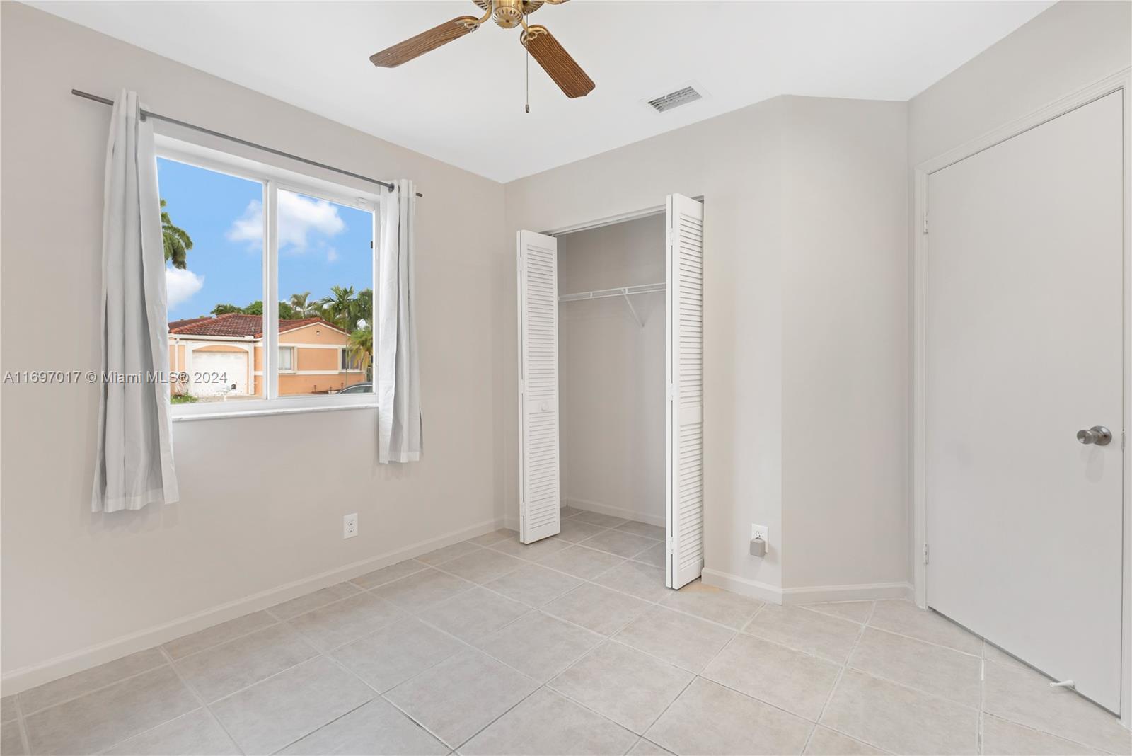 WEITZER SERENA LAKES WEST - Residential