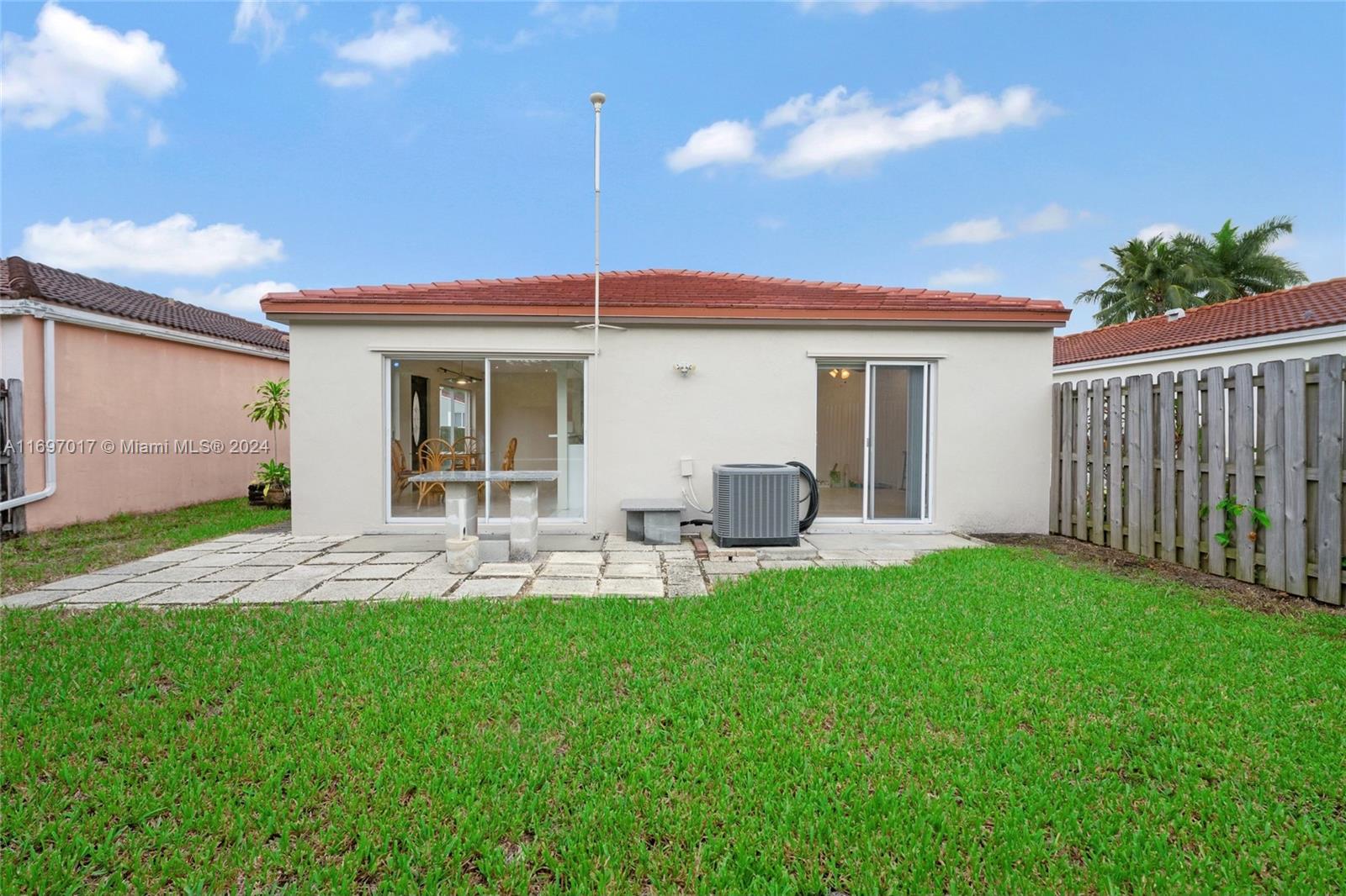 WEITZER SERENA LAKES WEST - Residential