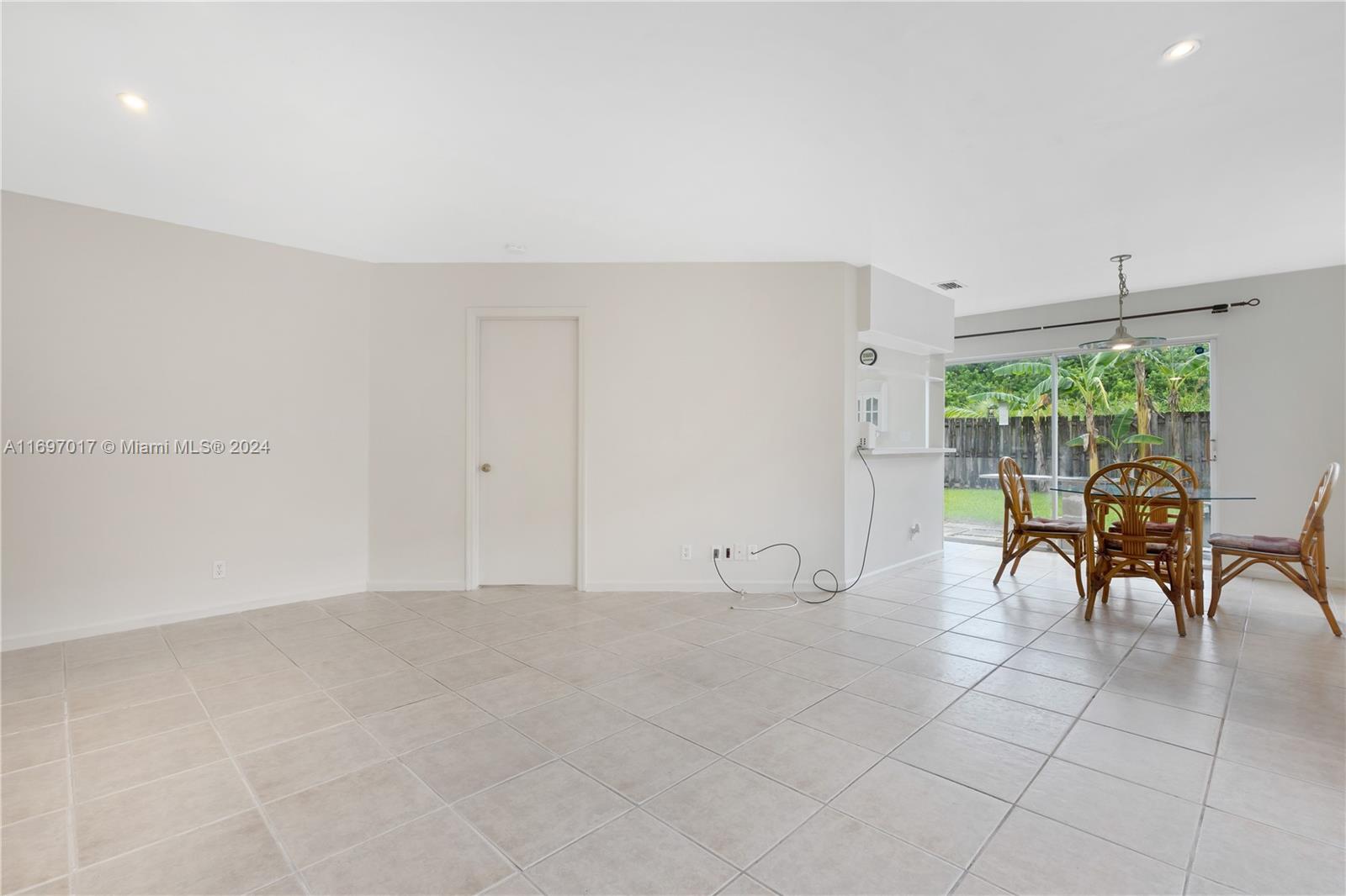 WEITZER SERENA LAKES WEST - Residential