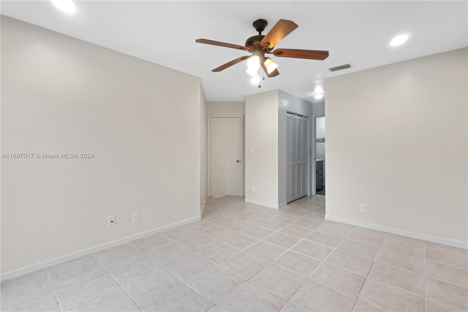 WEITZER SERENA LAKES WEST - Residential