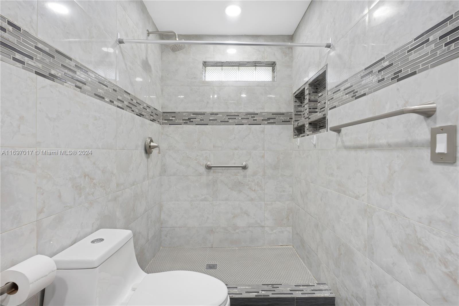 WEITZER SERENA LAKES WEST - Residential