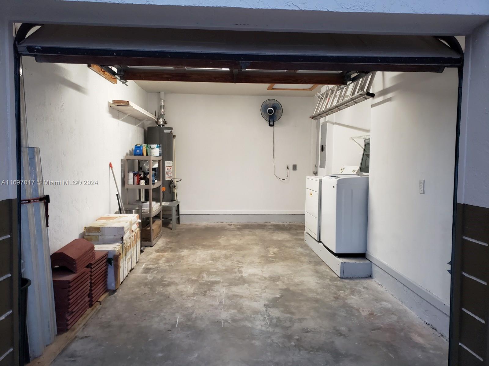 WEITZER SERENA LAKES WEST - Residential