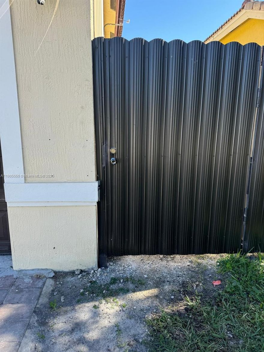 1st & Last Month and 1 month Security Deposit Required. Application, Last 2 Pay stubs and police report. By appointment only. Private entrance and 2 Parking Spaces.