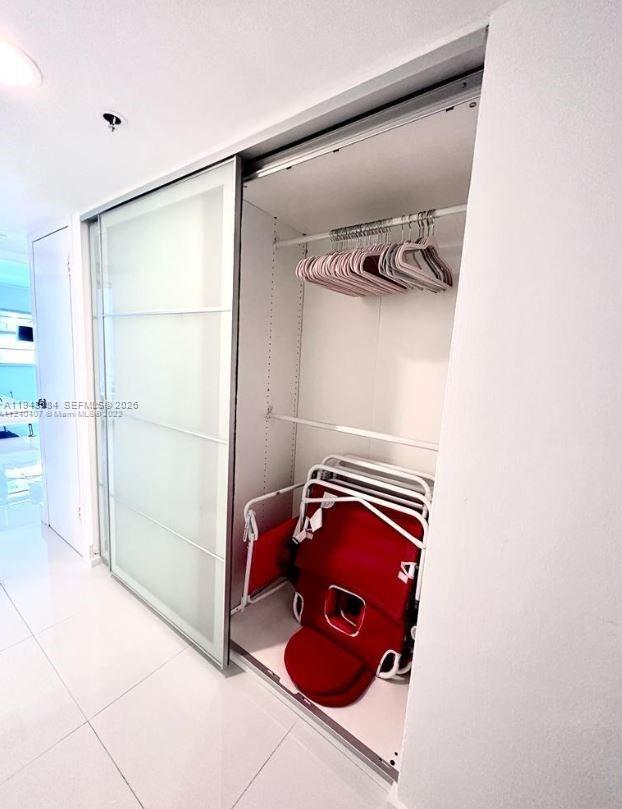 THE DECOPLAGE CONDO - Residential