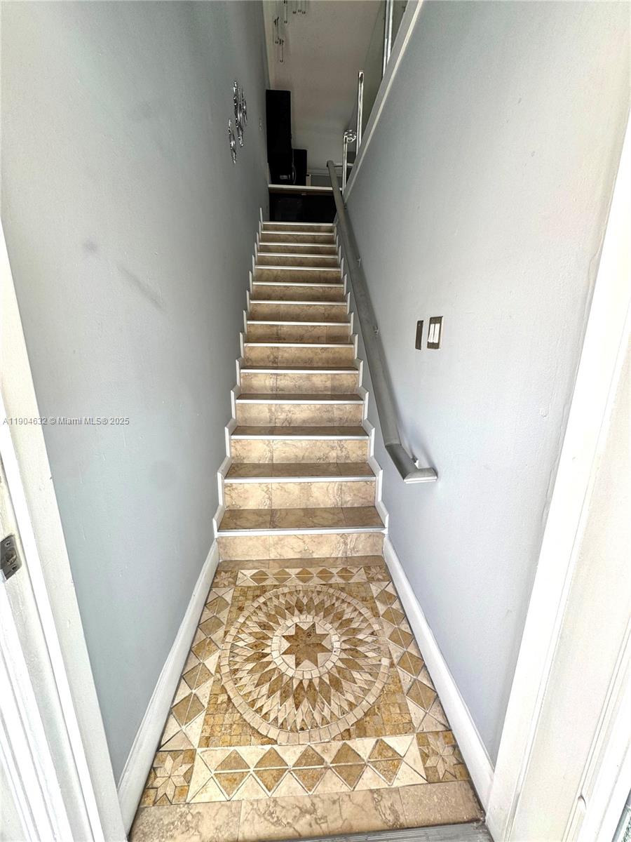 EL PRADO XI CONDO - Residential Lease