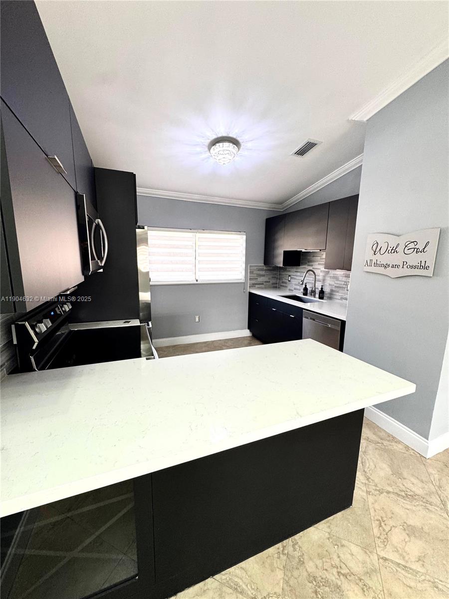 EL PRADO XI CONDO - Residential Lease