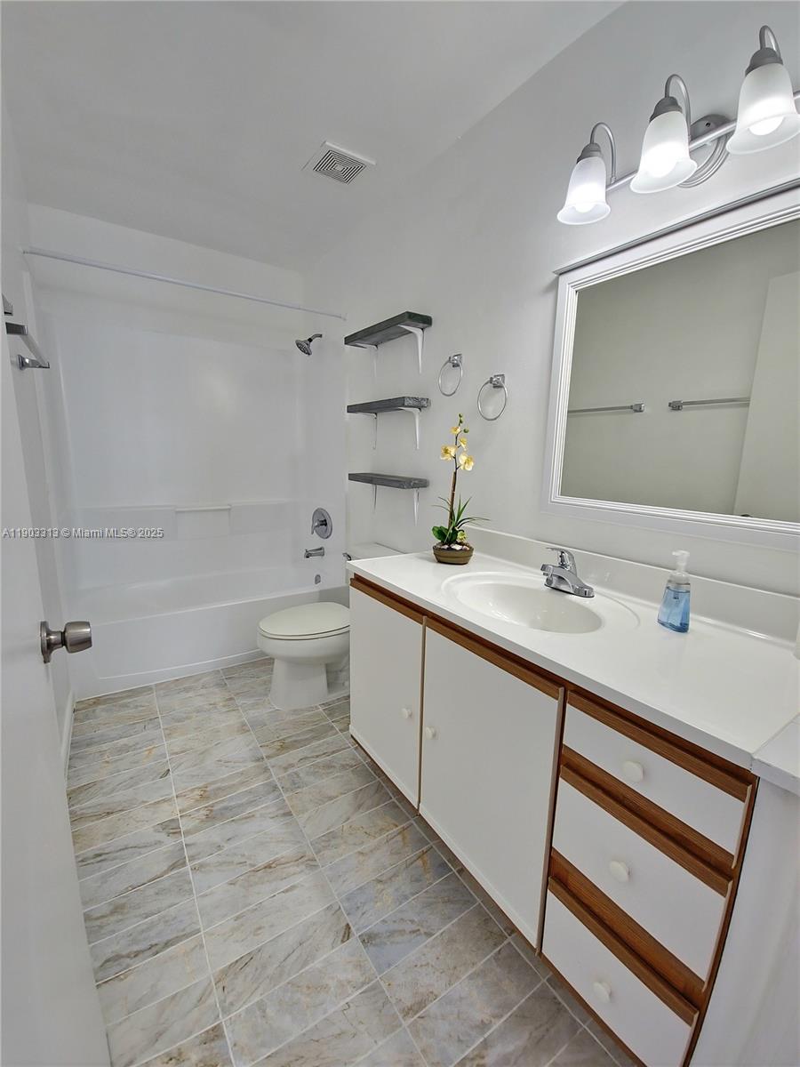 HABITAT VILLAS - Residential