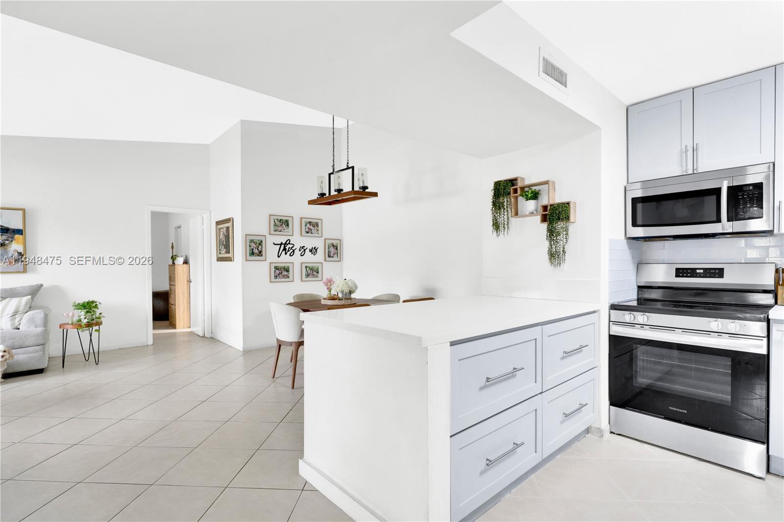 CARMEL LAKES CONDO NO 9 - Residential