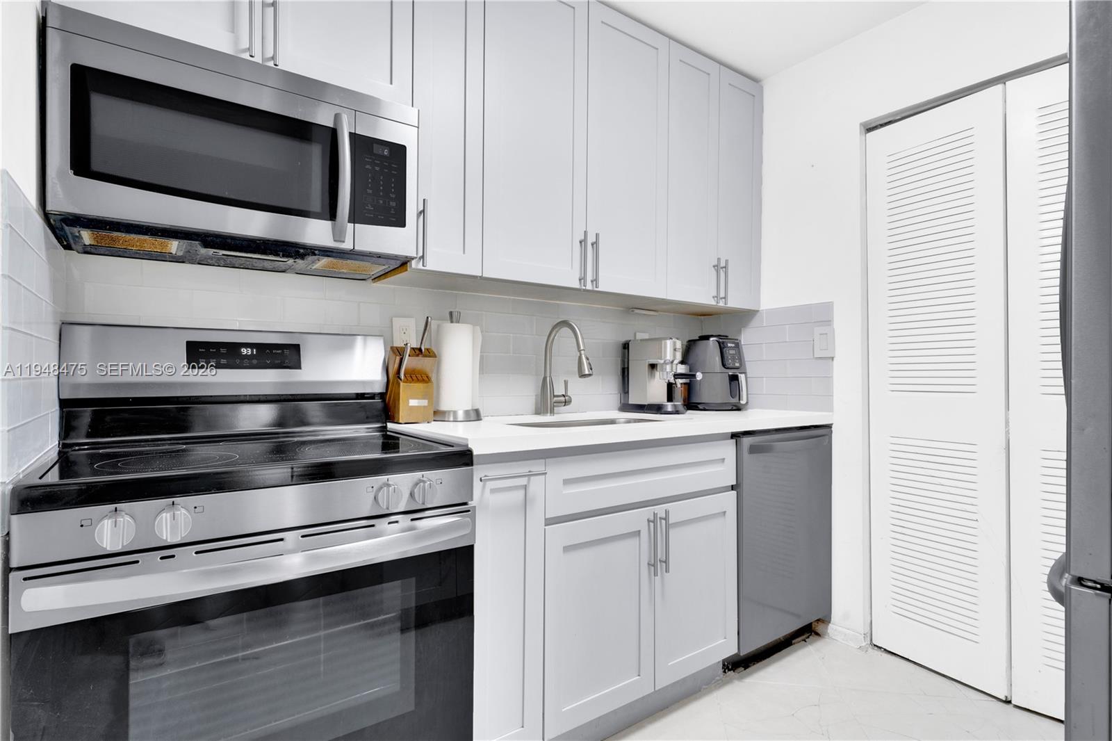 CARMEL LAKES CONDO NO 9 - Residential