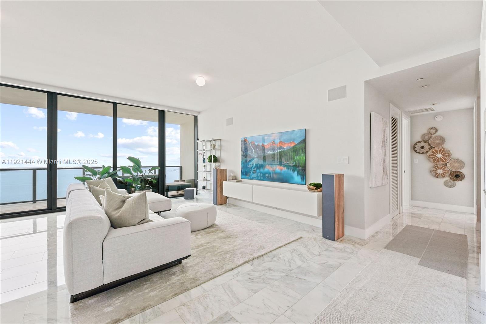 1451 Brickell Ave 2802