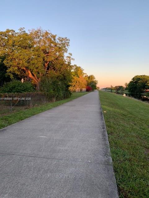VENETIAN LAKES CONDO - Residential