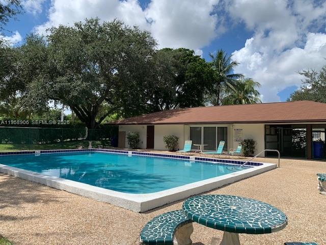 VENETIAN LAKES CONDO - Residential