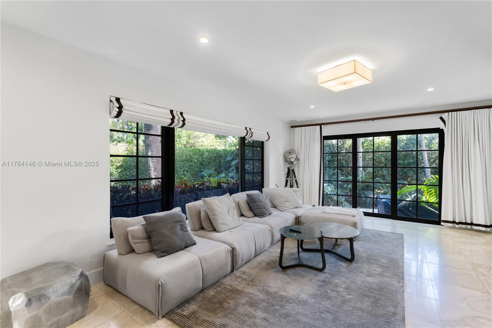 DI LIDO ISLAND - Residential