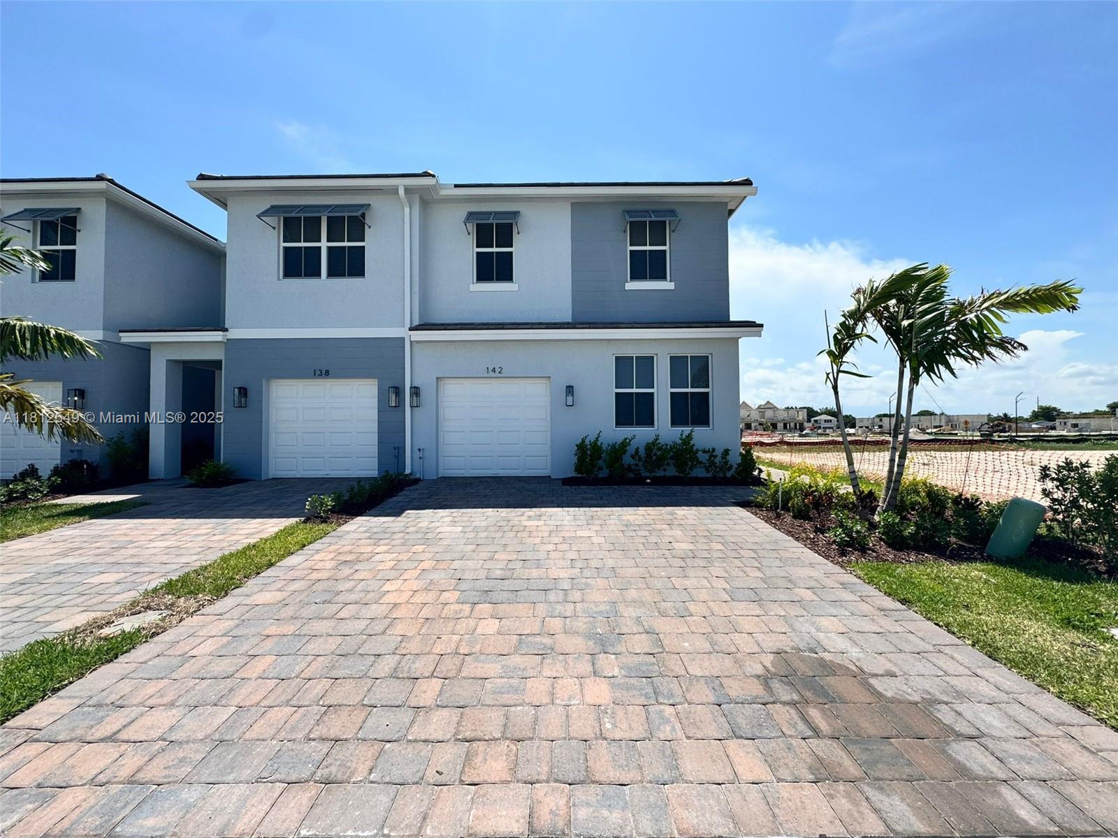 Rental Property at 142 Ne 14th Ter, Homestead, Miami-Dade County, Florida - Bedrooms: 4 
Bathrooms: 3  - $4,300 MO.