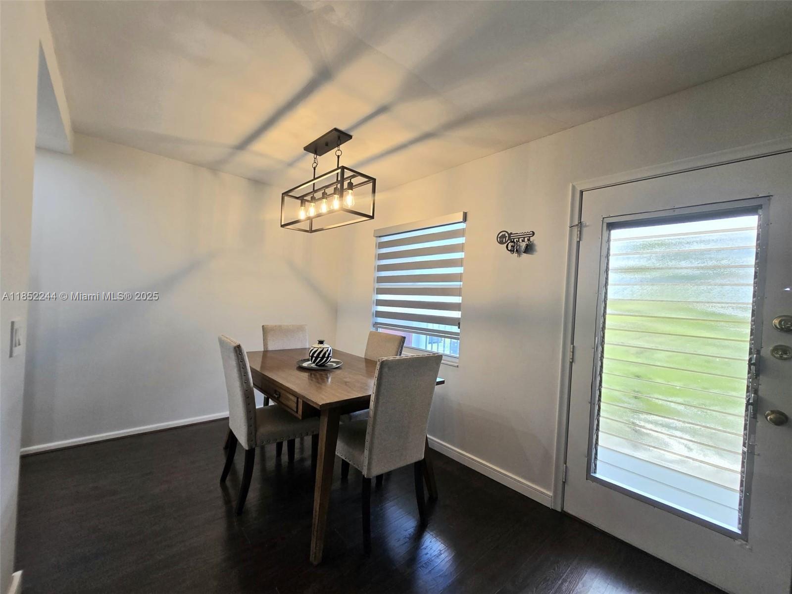 1401 SW 135th Ter 213H