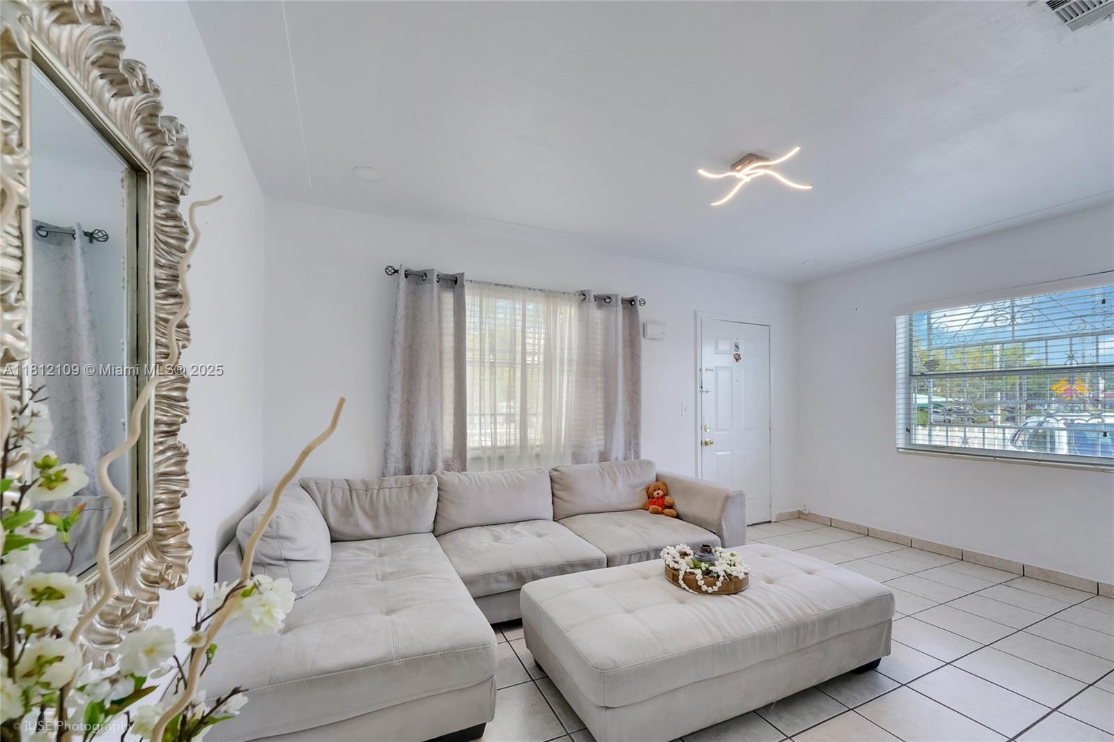 TAMIAMI PINES - Residential Income